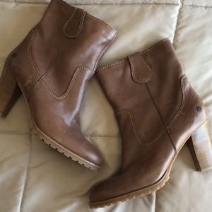 RUFF HEWN brown boots, BRAND NEW, size 8M, leather